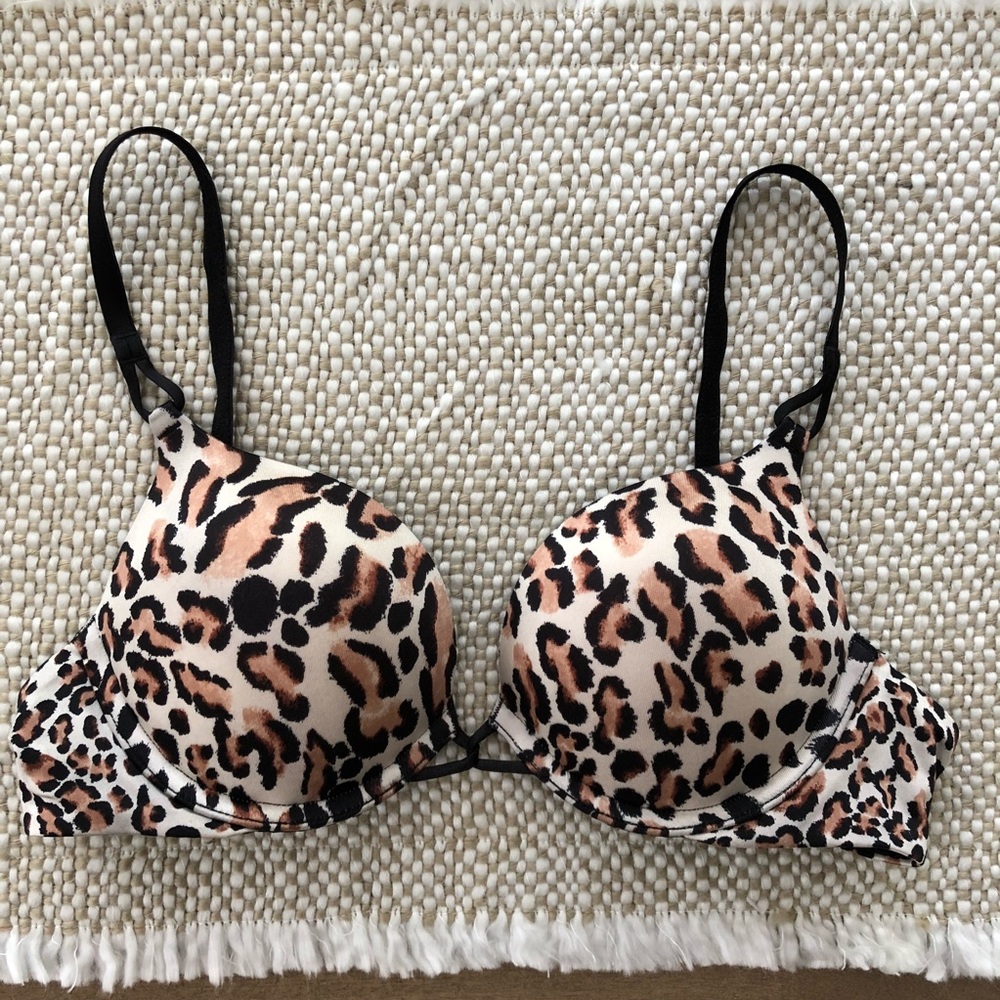 Victoria’s Secret Bombshell Leopard Print Bra 32B